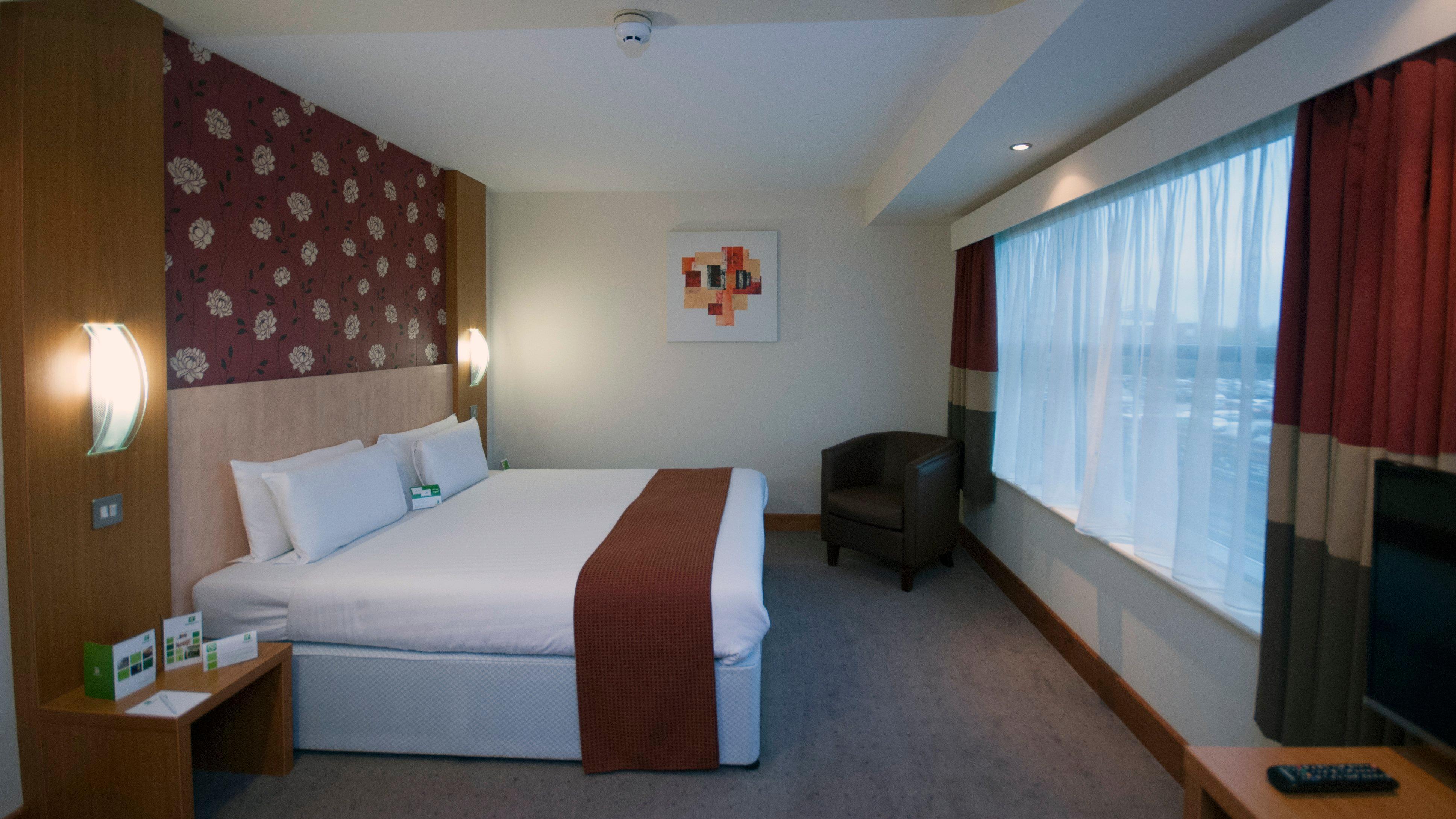 Holiday Inn Manchester - Central Park, An Ihg Hotel Ngoại thất bức ảnh