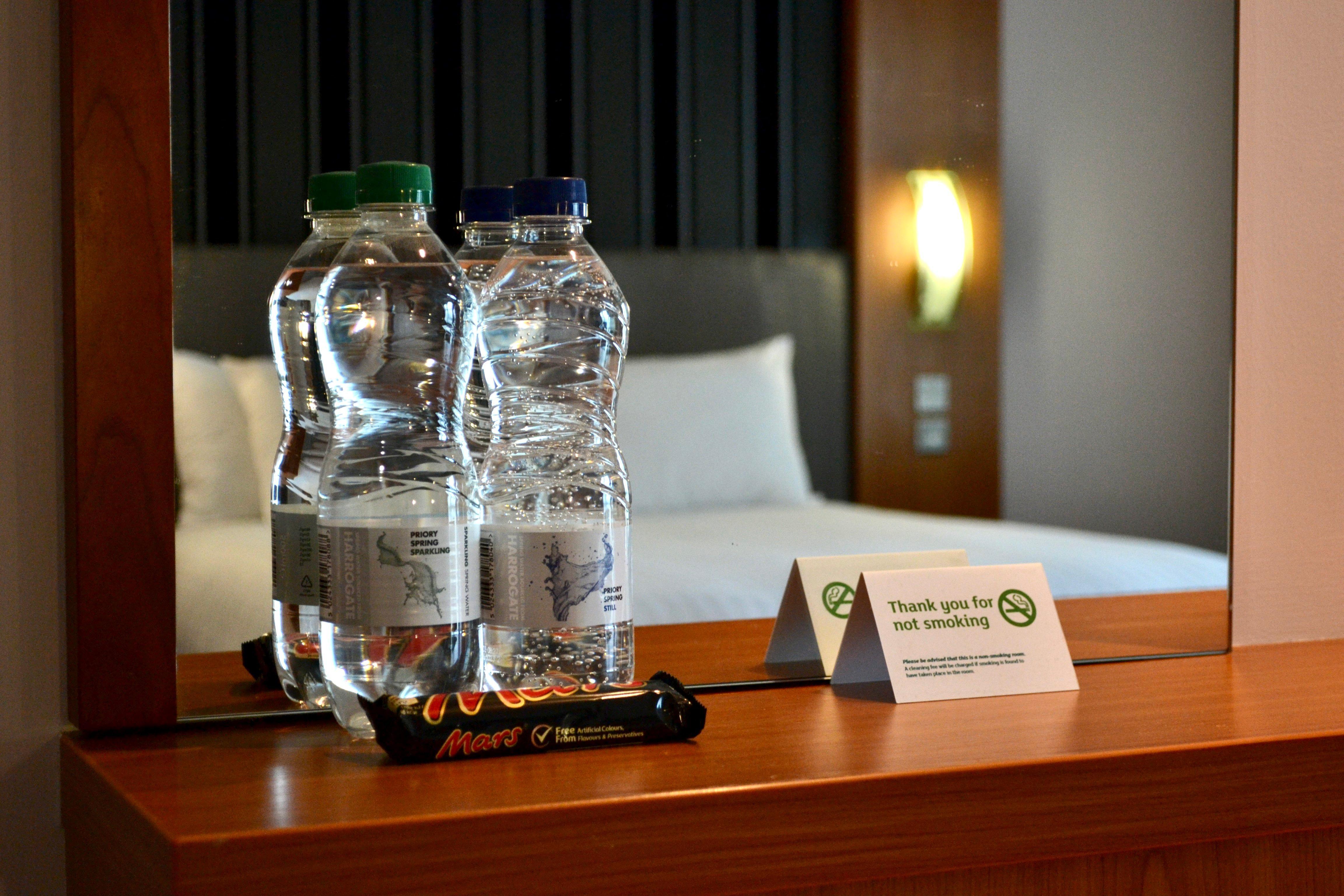 Holiday Inn Manchester - Central Park, An Ihg Hotel Ngoại thất bức ảnh